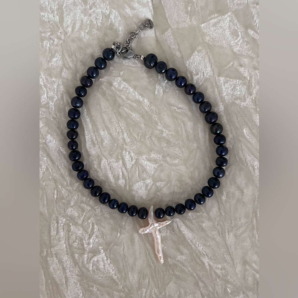 Black pearls and Pearl cross chocker